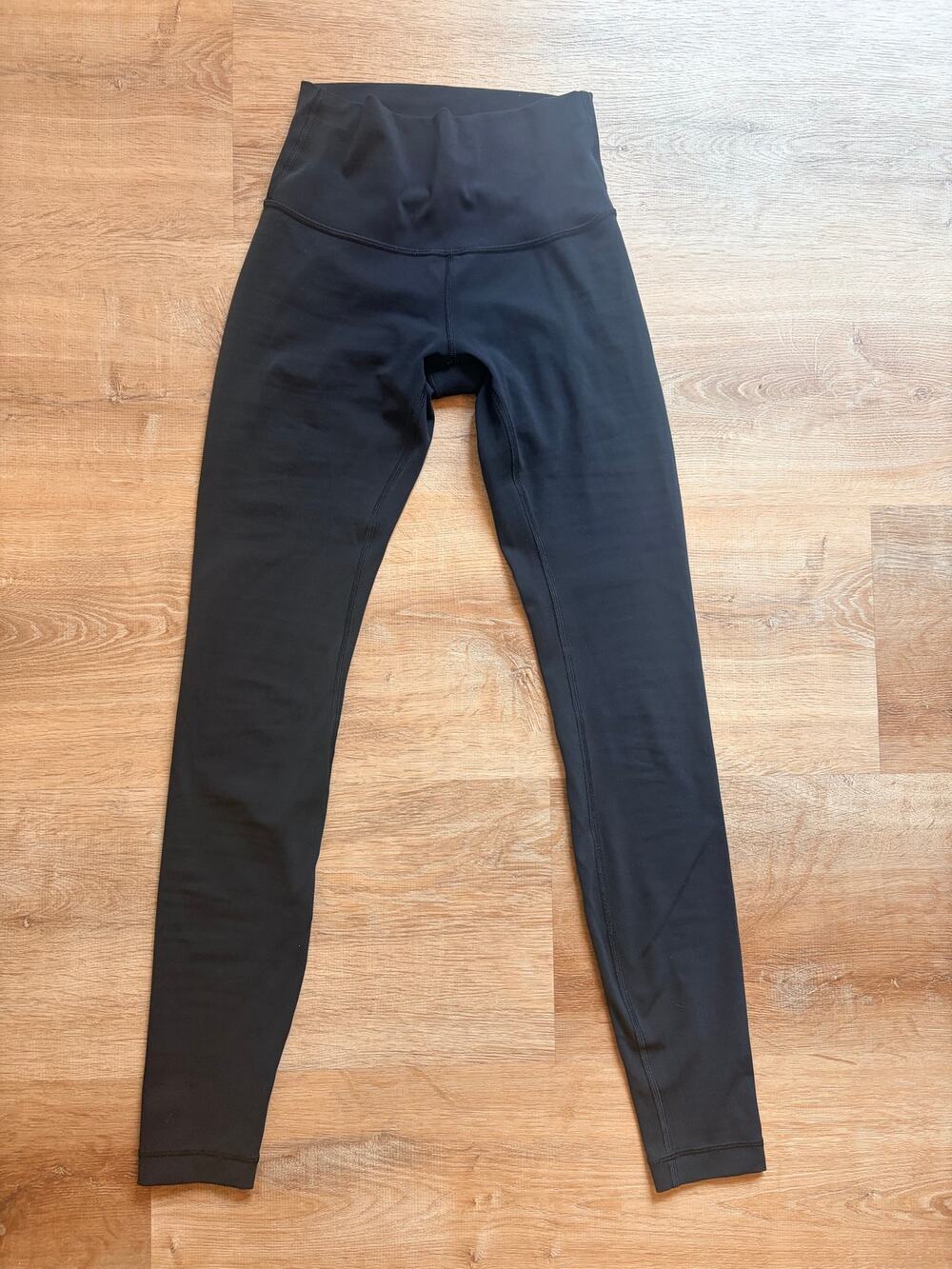 Lululemon Women’s leggings. Full length.